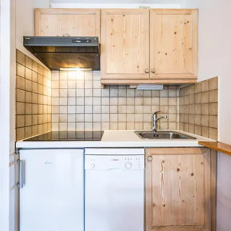 Confortable Au Centre Avec Balcon - Fr-1-518-113 Appartamento *